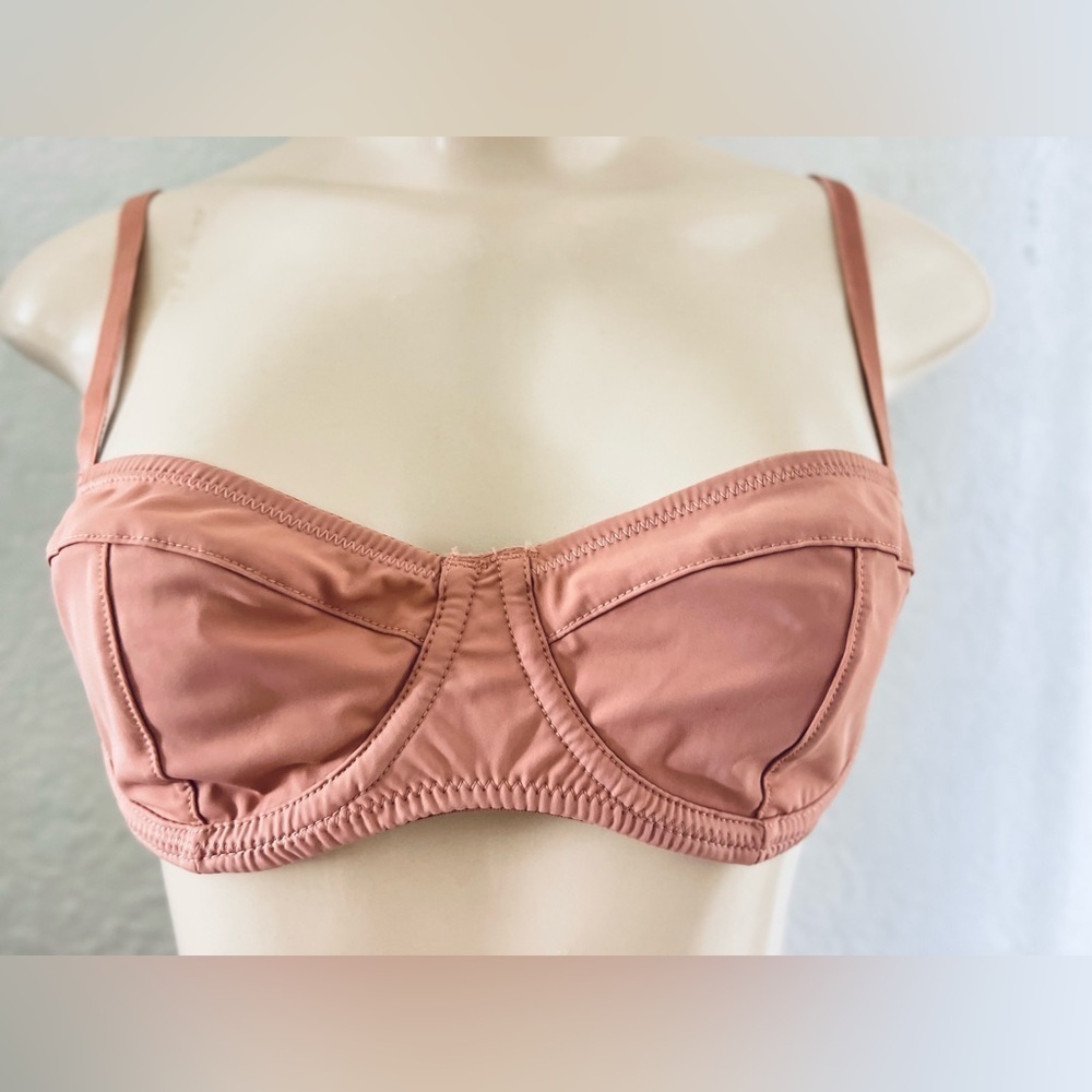 Urban outfitters women’s bra size 34B